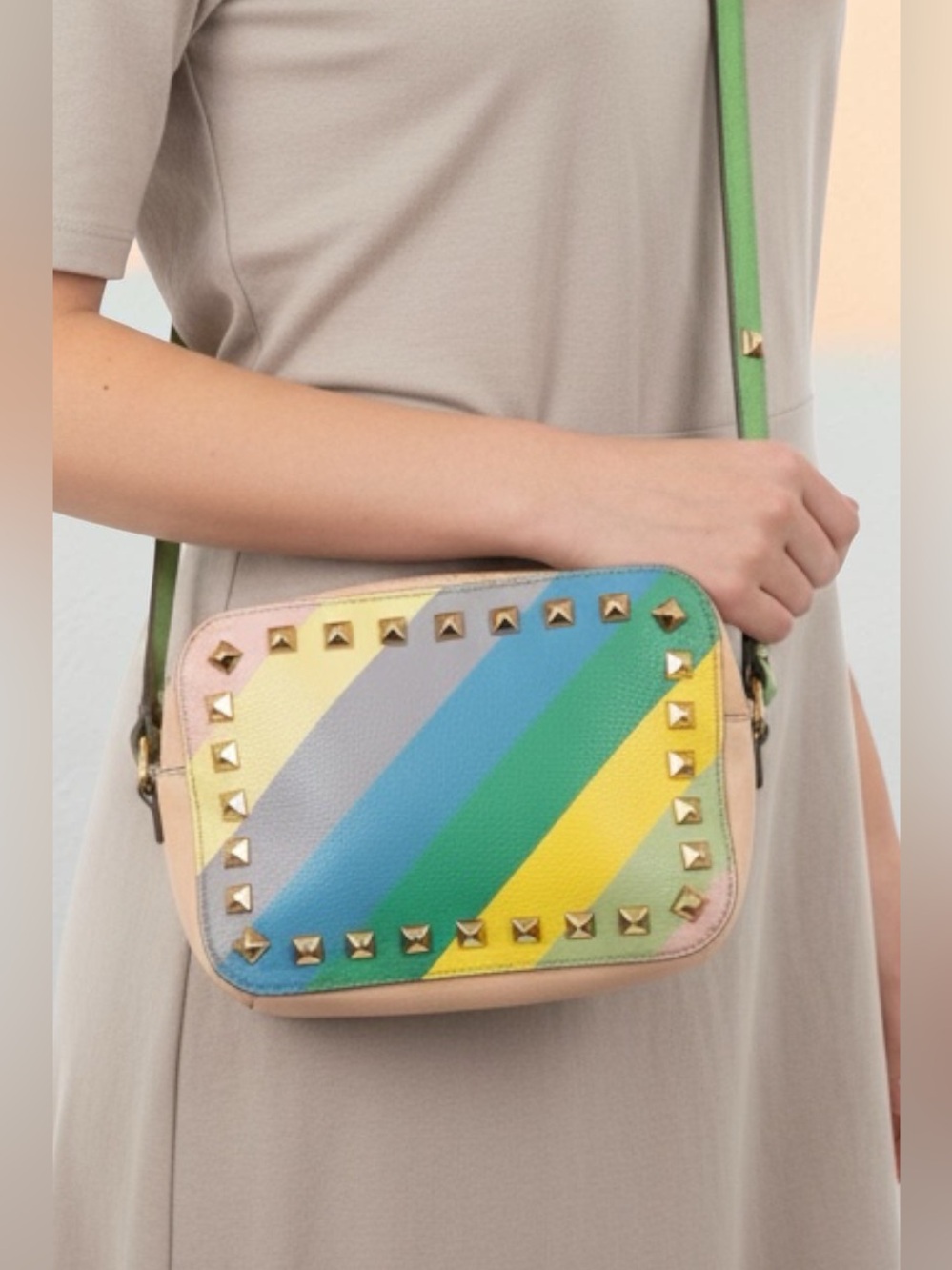Rare Steve Madden diagonal striped pastel rainbow crossbody bag.